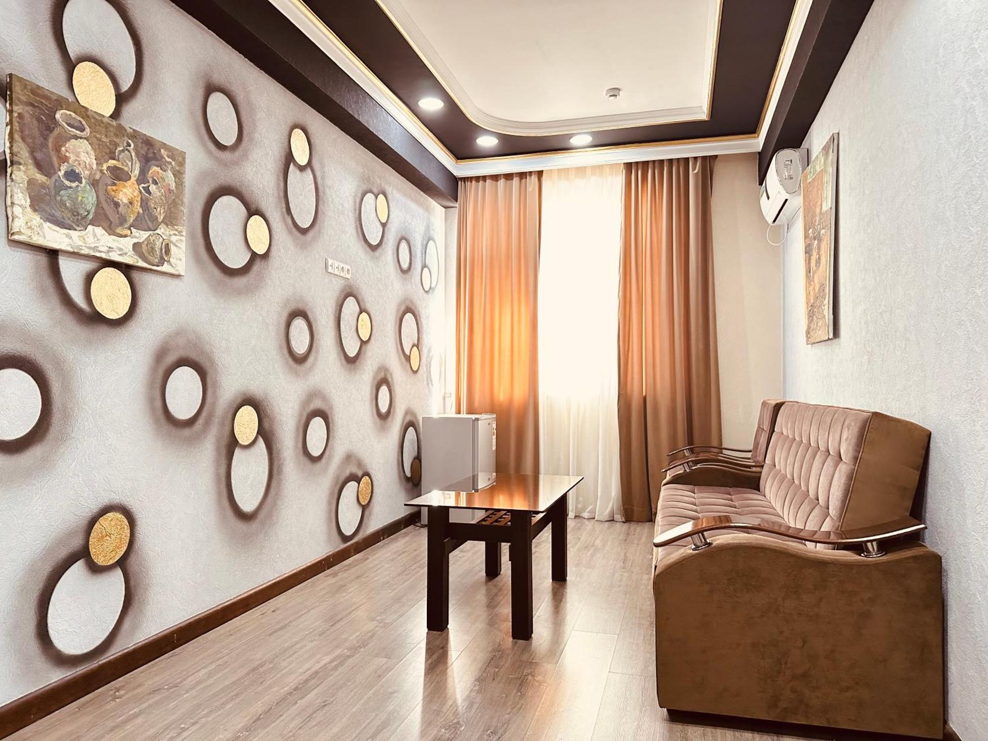 Grand Art Hotell Tasjkent Exteriör bild