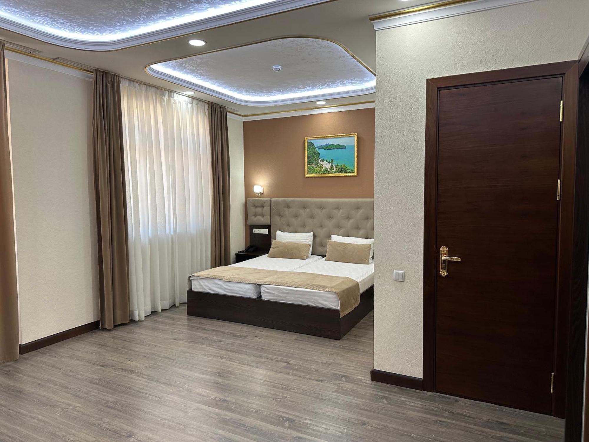 Grand Art Hotell Tasjkent Exteriör bild