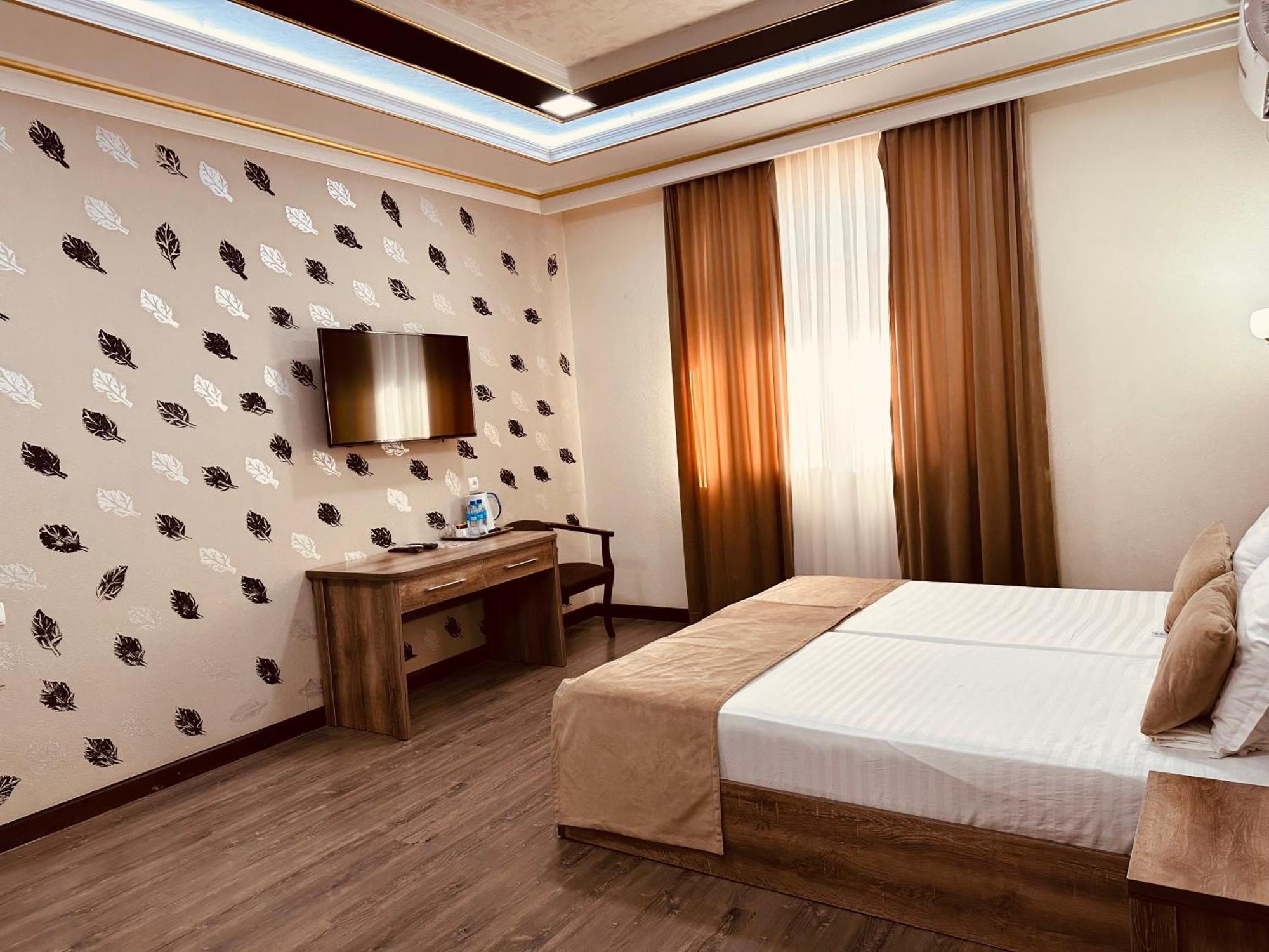 Grand Art Hotell Tasjkent Exteriör bild