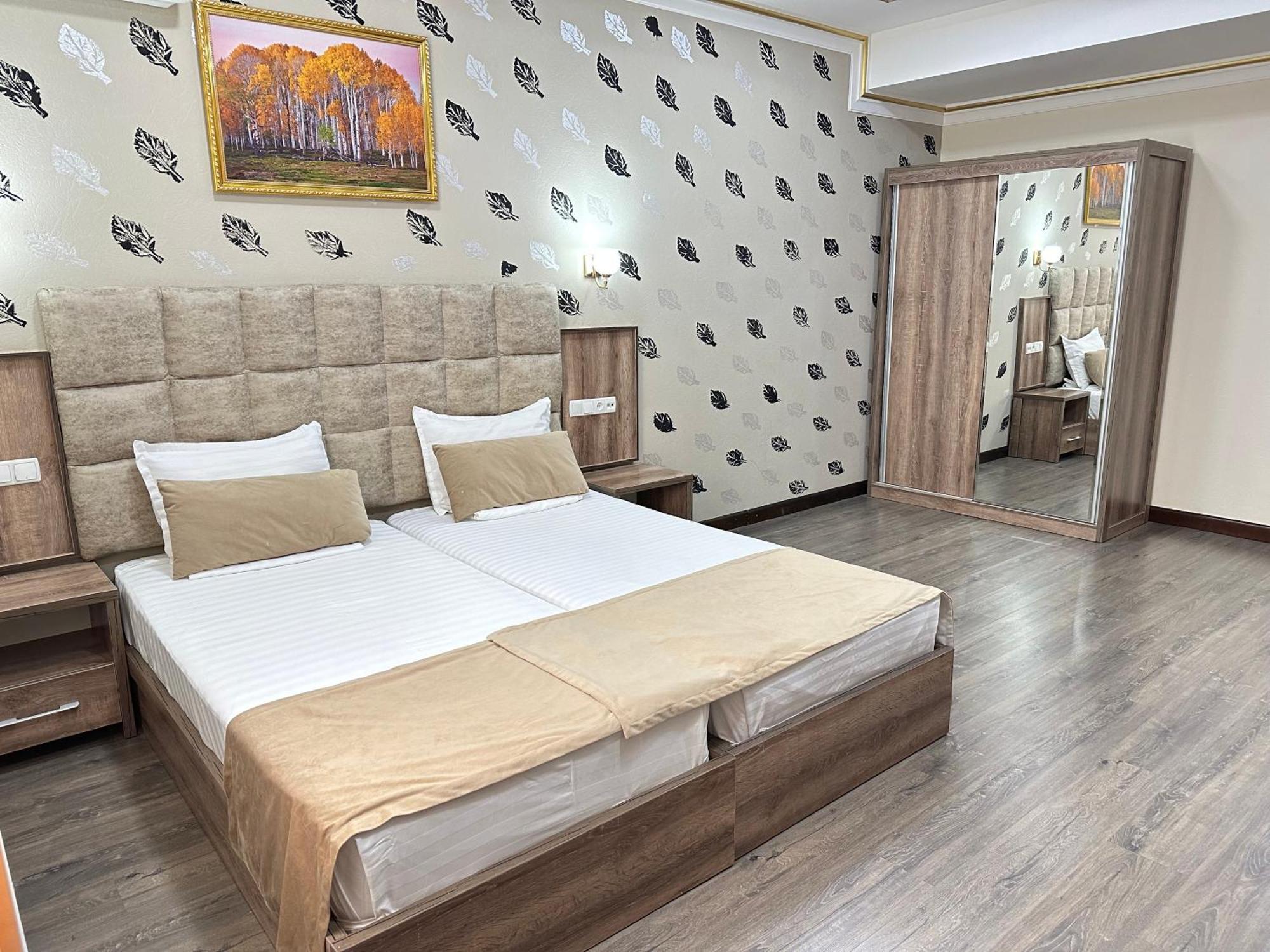Grand Art Hotell Tasjkent Exteriör bild