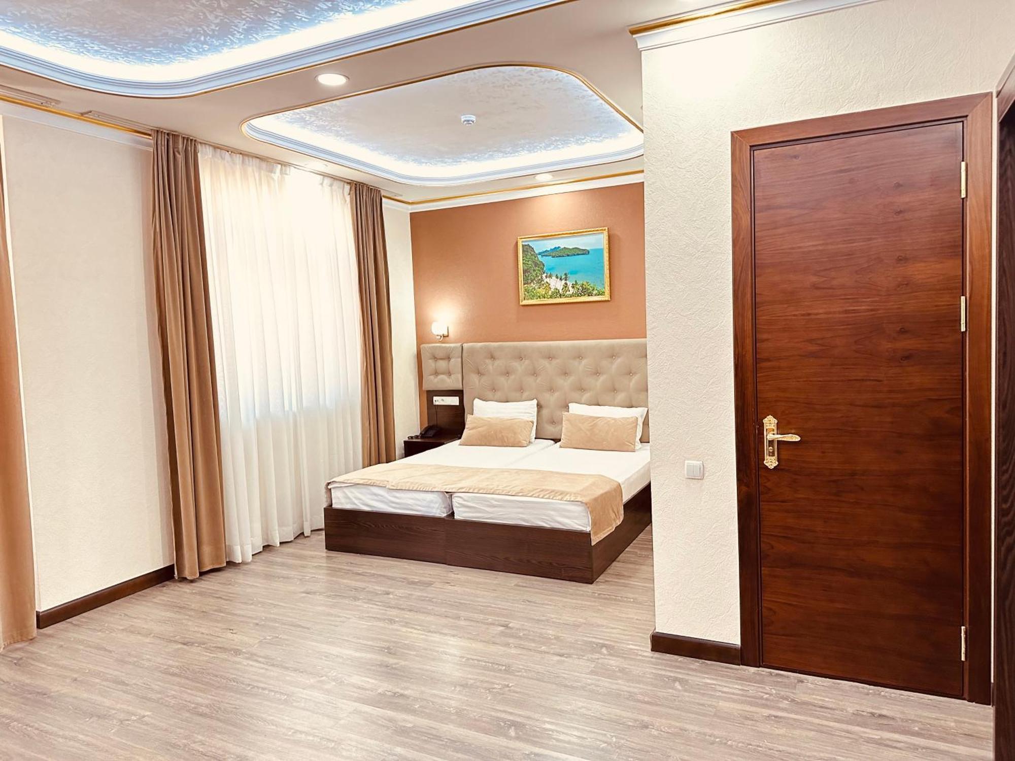 Grand Art Hotell Tasjkent Exteriör bild