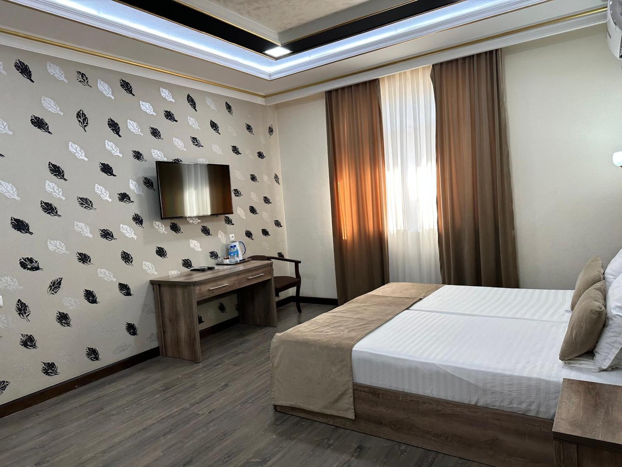 Grand Art Hotell Tasjkent Exteriör bild