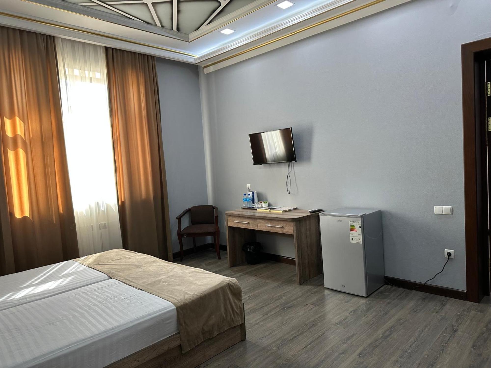 Grand Art Hotell Tasjkent Exteriör bild